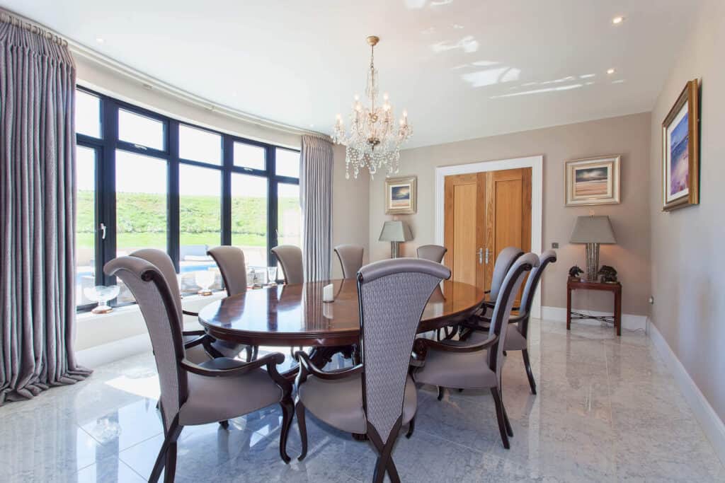 Dining room at Lambourn Woodlands