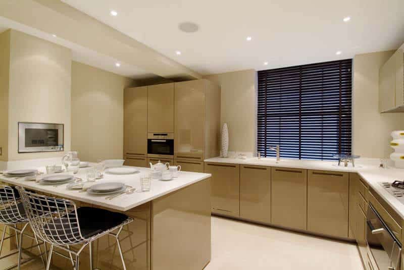 49 Lowndes Square kitchen